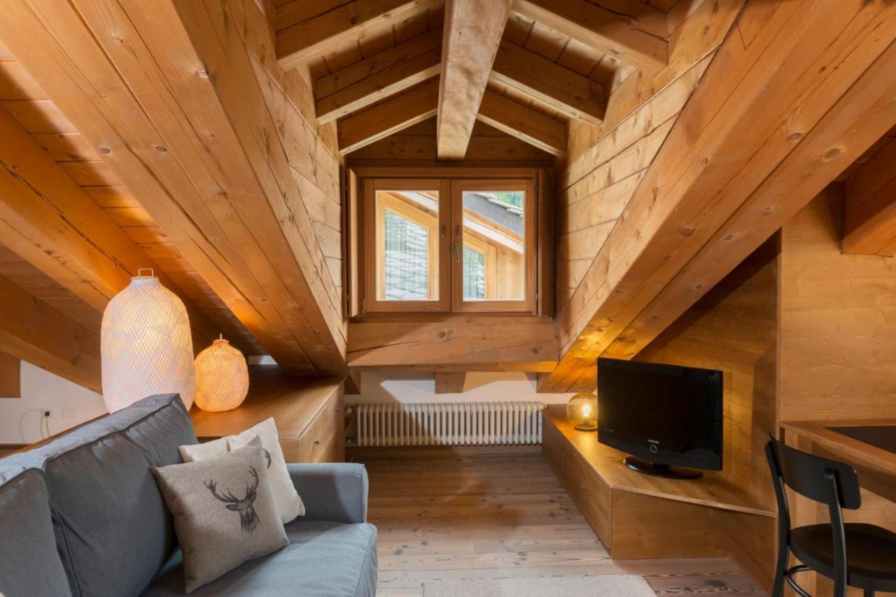 Appartamento Jardin Des Alpes. La Thuile Buitenkant foto